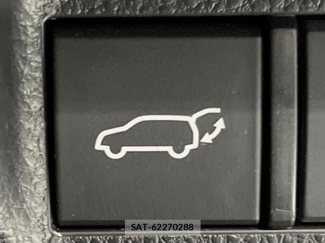 Toyota RAV4 2019-05 8745511-6