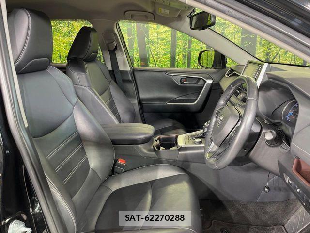 Toyota RAV4 2019-05 8745511-7