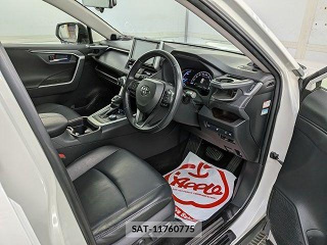 Toyota RAV4 2019-06 8745507-14