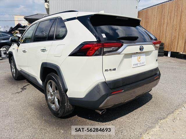 Toyota RAV4 2020-01 8745510-19