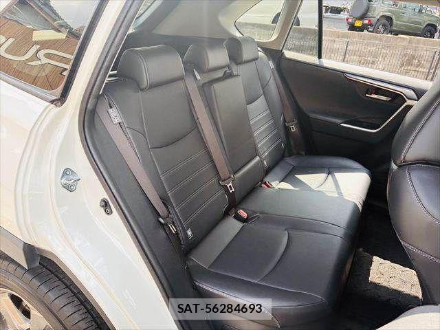 Toyota RAV4 2020-01 8745510-8