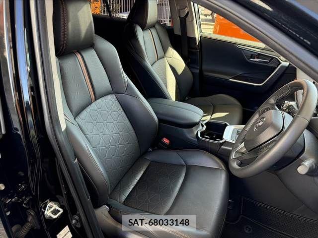 Toyota RAV4 2023-01 8745504-15