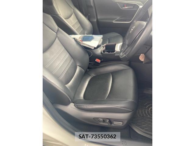Toyota RAV4 2022-03 8745505-9