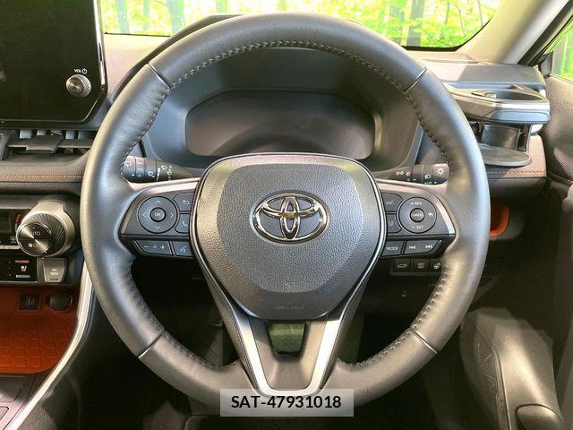 Toyota RAV4 2025-05 8745501-11