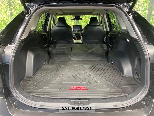 Toyota RAV4 2022-10 8745503-9