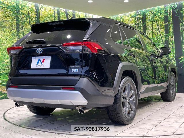 Toyota RAV4 2022-10 8745503-16