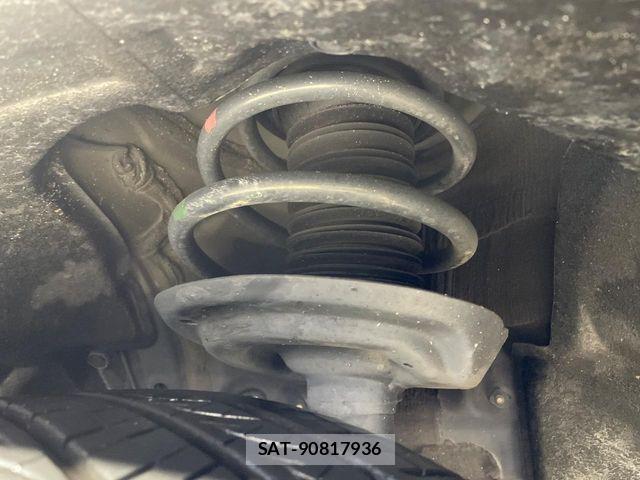 Toyota RAV4 2022-10 8745503-19