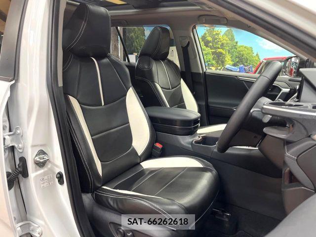 Toyota RAV4 2023-03 8781828-9