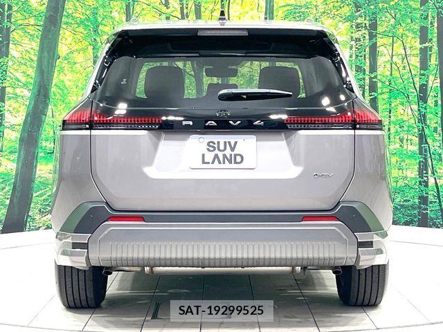 Toyota RAV4 2026-03 8781815-16