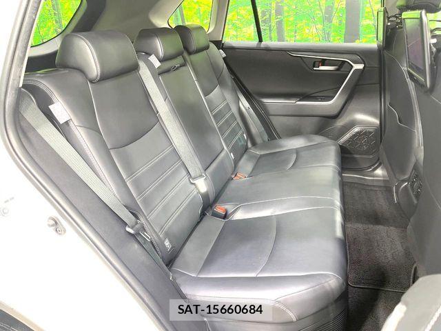 Toyota RAV4 2020-03 8781829-10