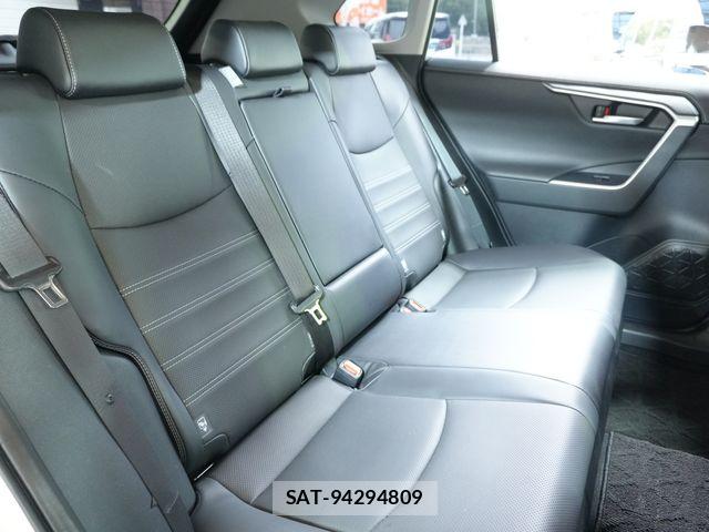 Toyota RAV4 2025-01 8781827-25