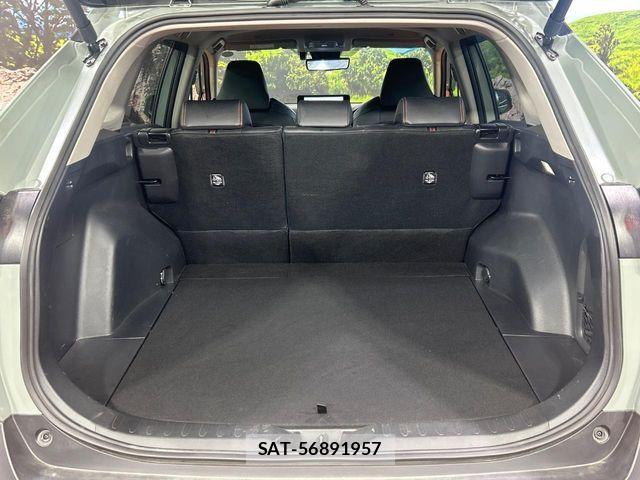 Toyota RAV4 2024-02 8781826-9