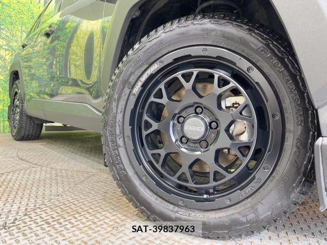 Toyota RAV4 2024-10 8831292-12