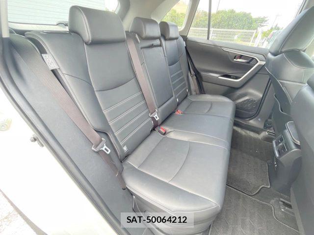 Toyota RAV4 2020-10 8831293-9
