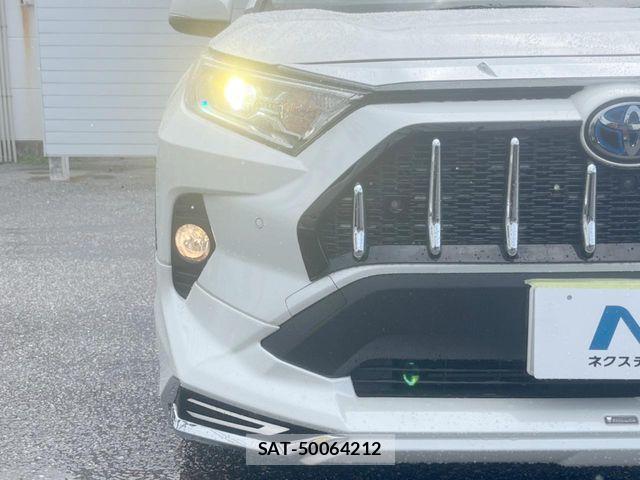 Toyota RAV4 2020-10 8831293-12