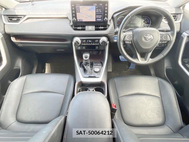 Toyota RAV4 2020-10 8831293-1