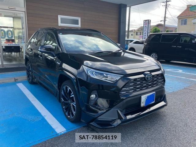 Toyota RAV4 2020-03 8850506-1