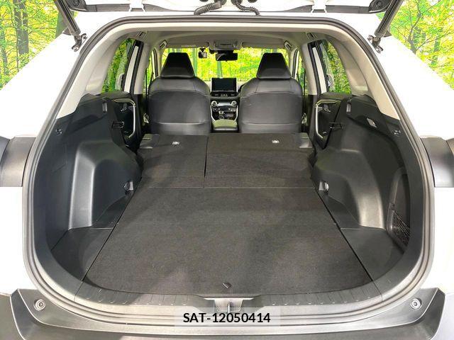 Toyota RAV4 2019-05 8881834-10