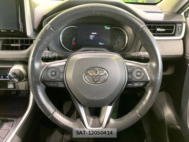 Toyota RAV4 2019-05 8881834-11