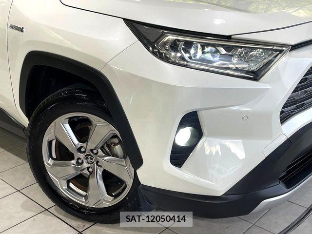Toyota RAV4 2019-05 8881834-12