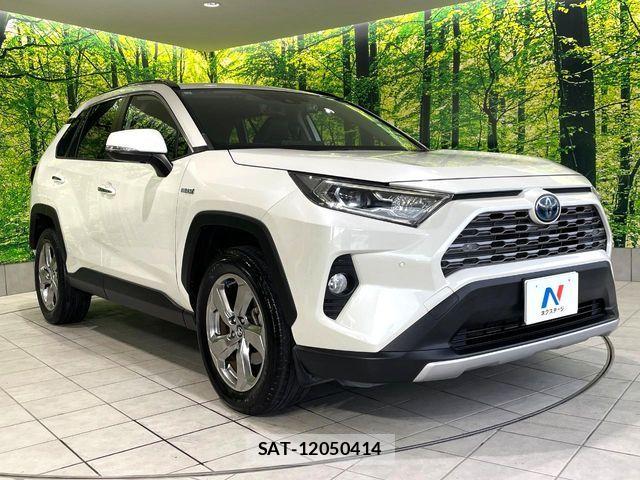 Toyota RAV4 2019-05 8881834-16
