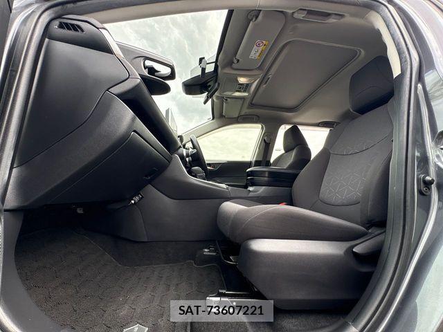 Toyota RAV4 2022-12 8881831-10