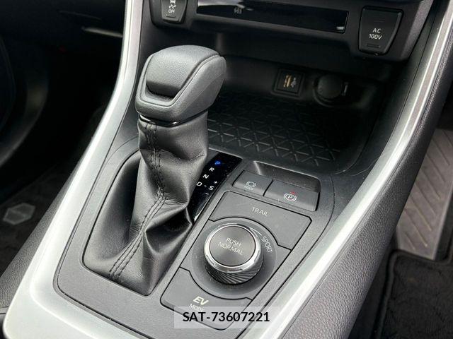 Toyota RAV4 2022-12 8881831-14