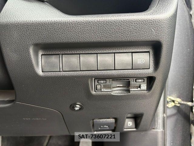 Toyota RAV4 2022-12 8881831-16