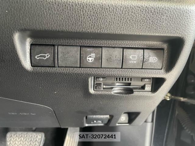 Toyota RAV4 2022-08 8881835-15
