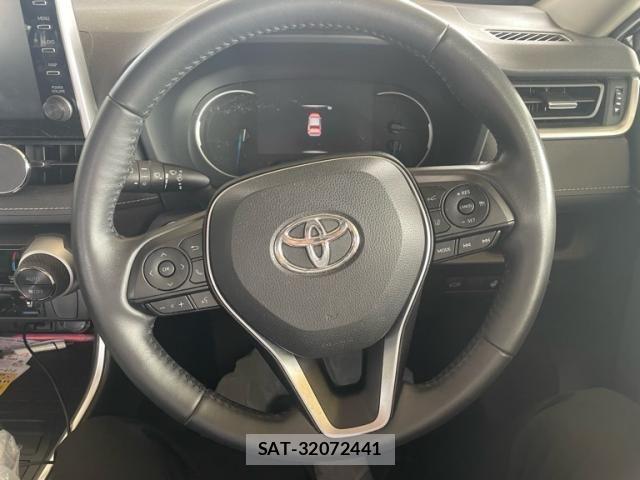 Toyota RAV4 2022-08 8881835-16