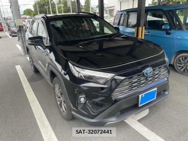 Toyota RAV4 2022-08 8881835-1