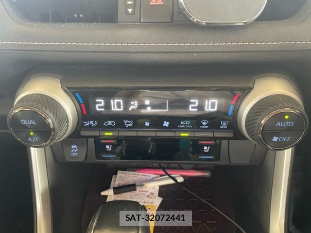 Toyota RAV4 2022-08 8881835-21