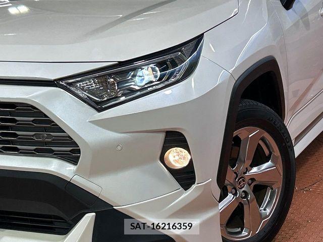 Toyota RAV4 2021-12 8881830-10