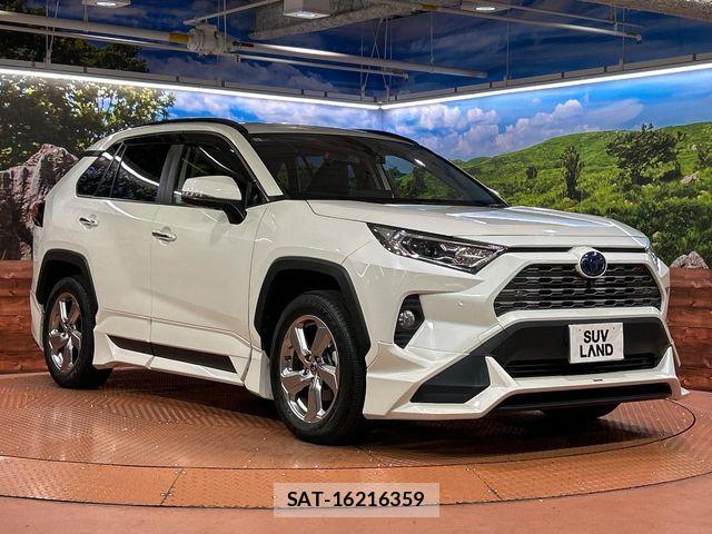Toyota RAV4 2021-12 8881830-16
