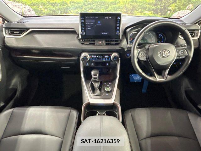 Toyota RAV4 2021-12 8881830-1