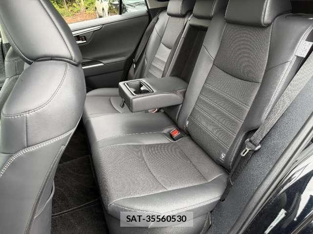 Toyota RAV4 2024-10 8881829-26