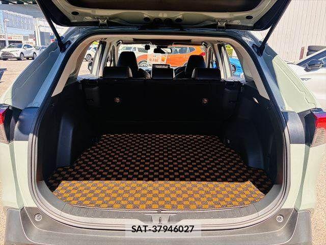 Toyota RAV4 2022-07 8884251-12