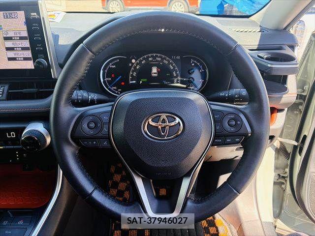 Toyota RAV4 2022-07 8884251-13
