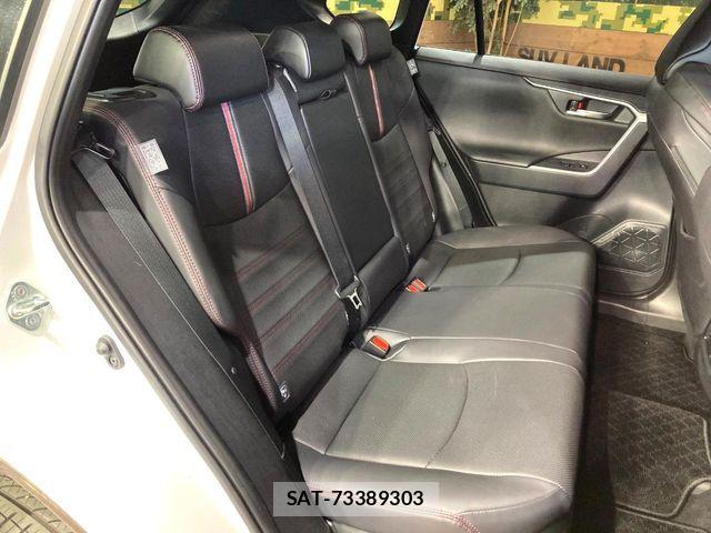 Toyota RAV4 PHV 2023-08 4979902-9