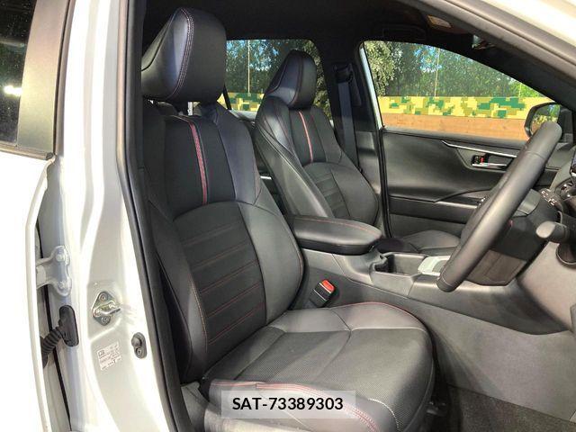 Toyota RAV4 PHV 2023-08 4979902-8