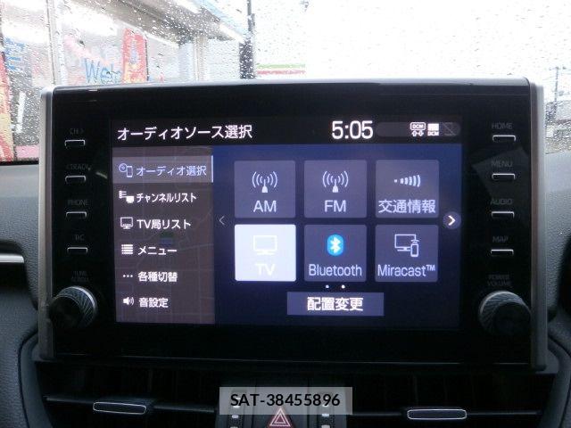 Toyota RAV4 PHV 2021-06 5876882-13