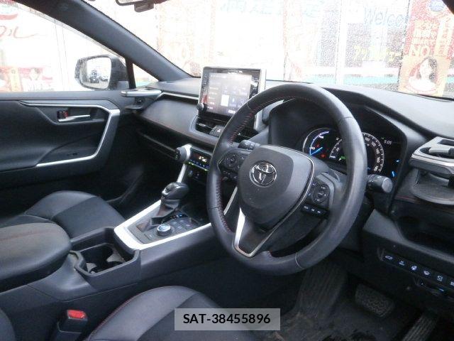 Toyota RAV4 PHV 2021-06 5876882-1
