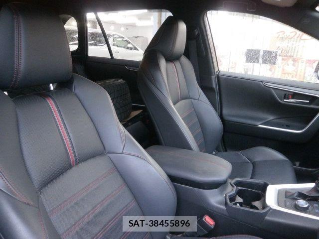Toyota RAV4 PHV 2021-06 5876882-7