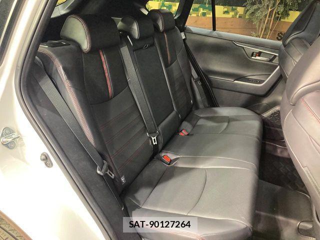 Toyota RAV4 PHV 2023-07 6265711-9