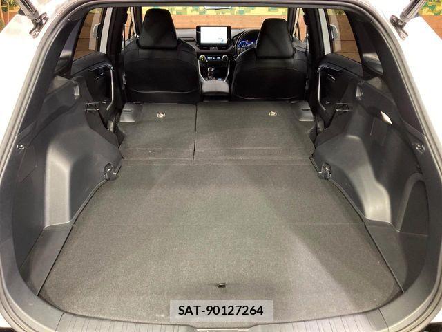 Toyota RAV4 PHV 2023-07 6265711-10