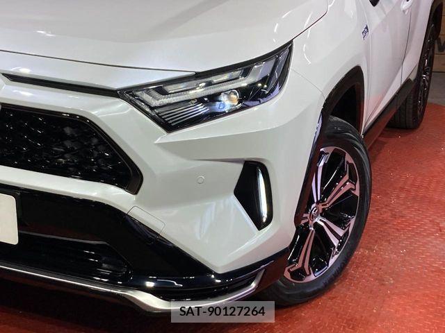 Toyota RAV4 PHV 2023-07 6265711-11