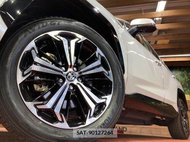 Toyota RAV4 PHV 2023-07 6265711-12