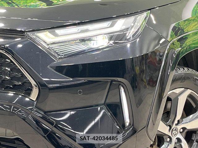 Toyota RAV4 PHV 2022-03 6272701-11