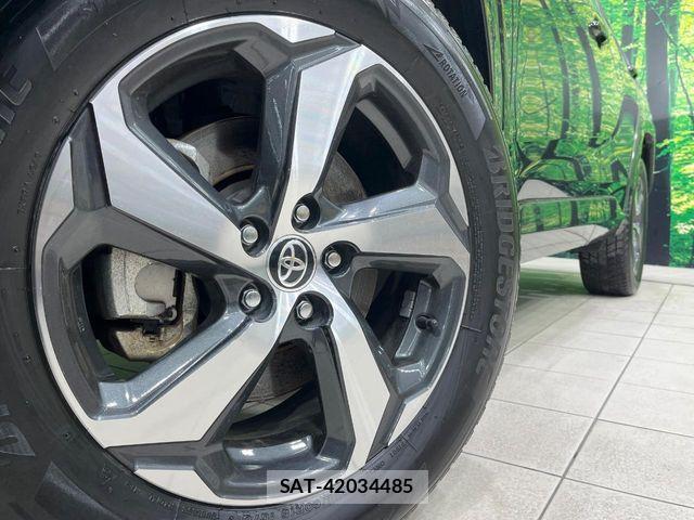 Toyota RAV4 PHV 2022-03 6272701-12