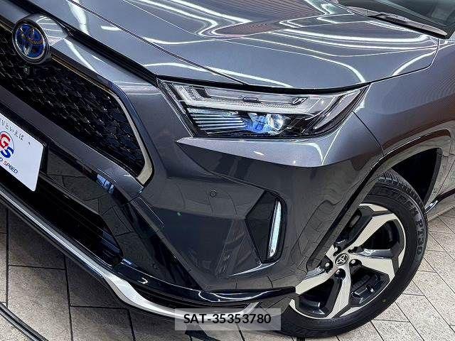 Toyota RAV4 PHV 2023-07 6546648-9